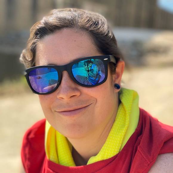 Poshmark profile picture for @demented
